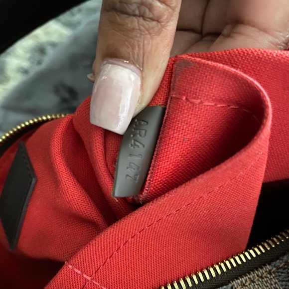 Louis Vuitton Duomo Hobo - Picture 9 of 16